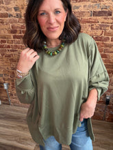 Load image into Gallery viewer, Missy Oversized Top

