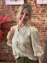 Load image into Gallery viewer, You Stole The Show Blouse
