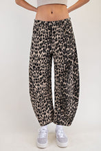 Load image into Gallery viewer, Leopard Barrel Jeans
