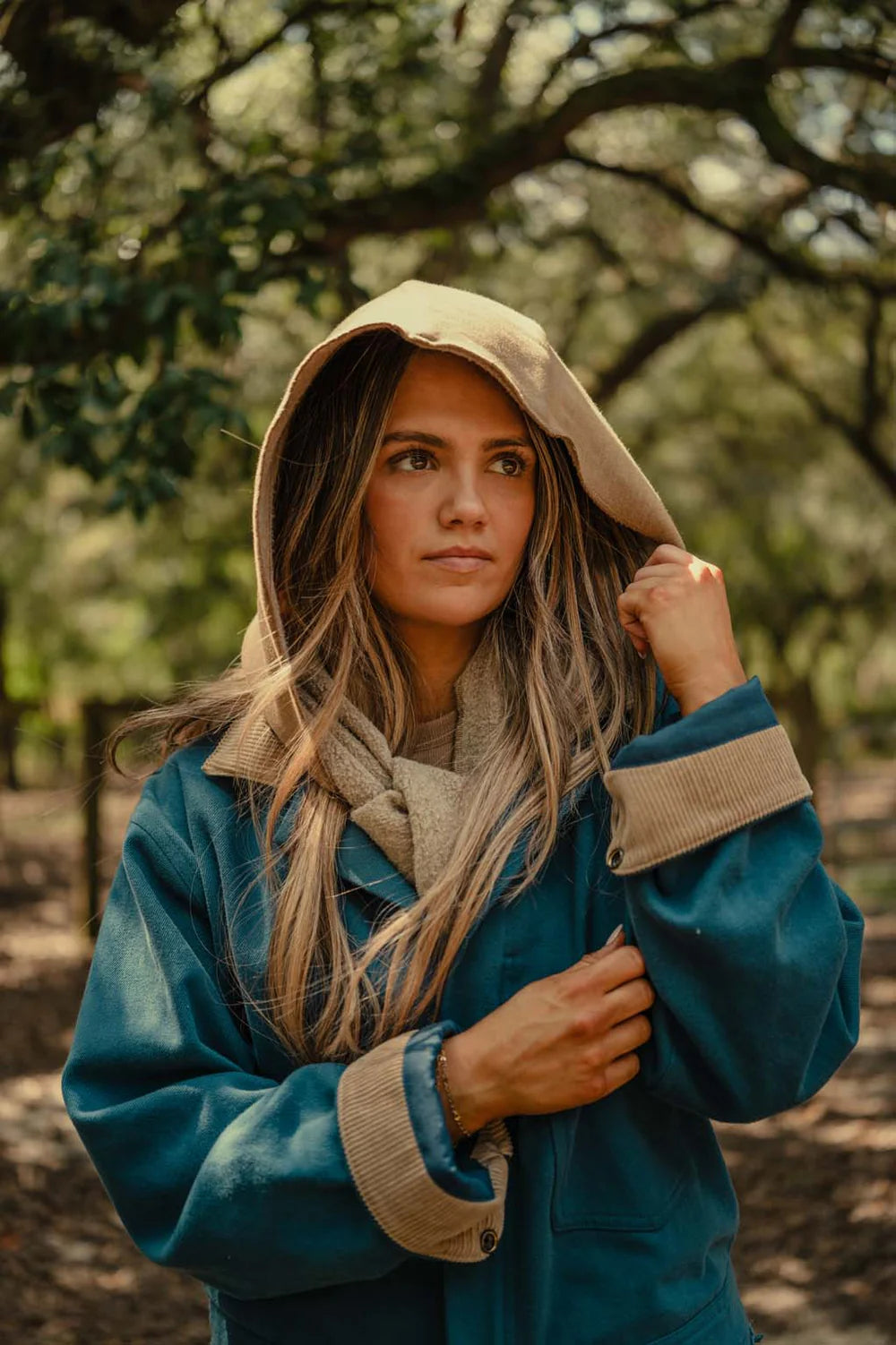 TRIBE KELLEY Hood Scarf