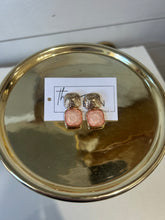 Load image into Gallery viewer, Medium Birdie Earrings
