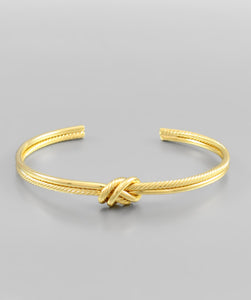 Cable Knot Cuff