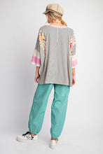 Load image into Gallery viewer, Hattie 3/4 Sleeved Top

