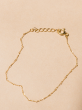 Load image into Gallery viewer, Twist Chain Bracelet: Vermeil
