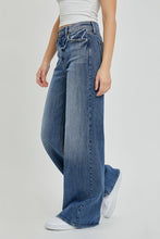 Load image into Gallery viewer, Cello Wide Leg Jeans
