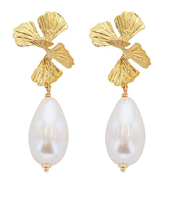 Teardrop Pearl Earrings