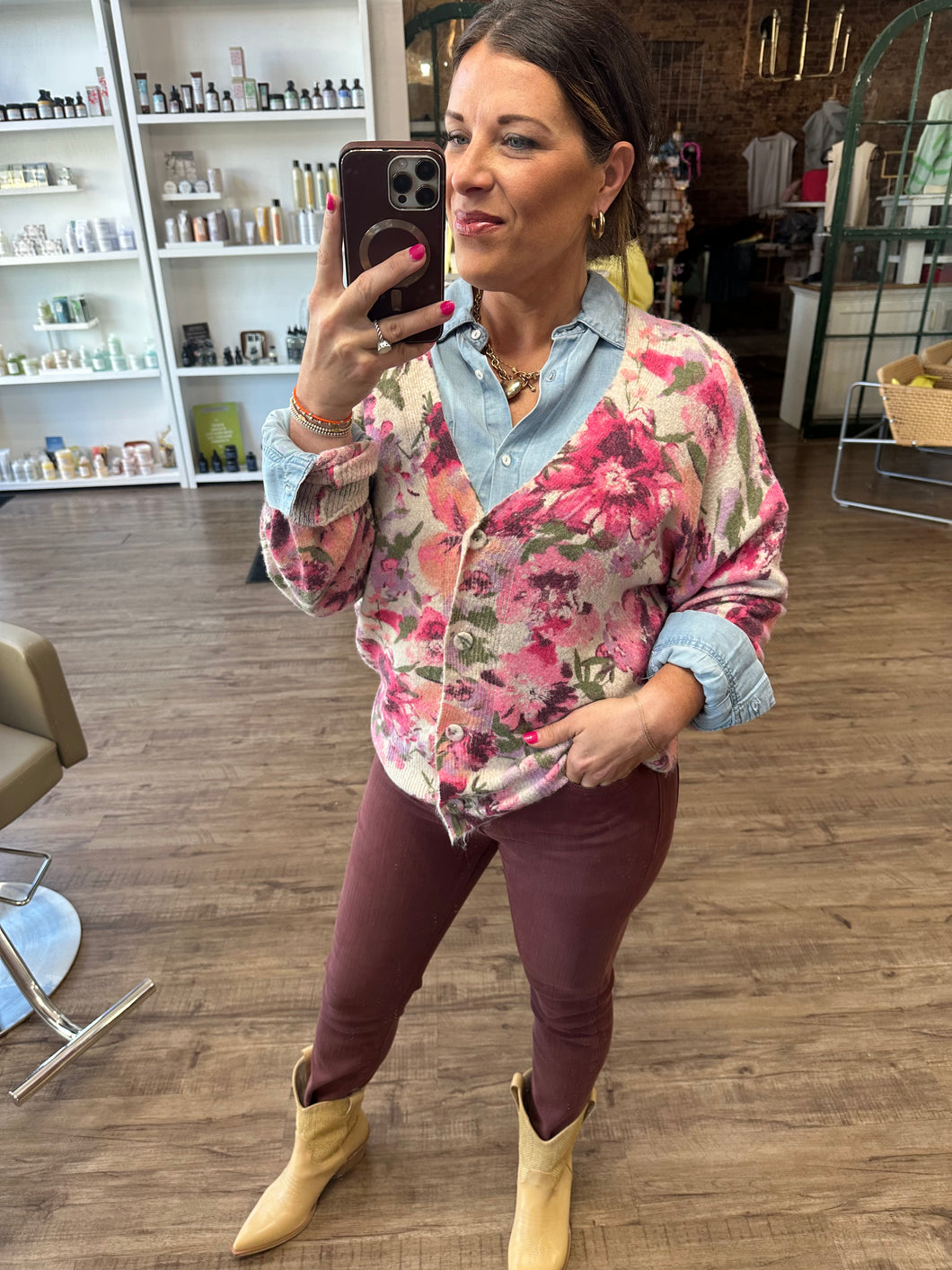 Jeanne High Rise Slim Straight