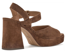 Load image into Gallery viewer, Fatima Heel
