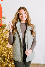 Load image into Gallery viewer, Quilted Puff Vest
