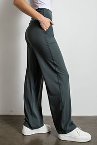 Straight Leg Pants in Smoked Spruce